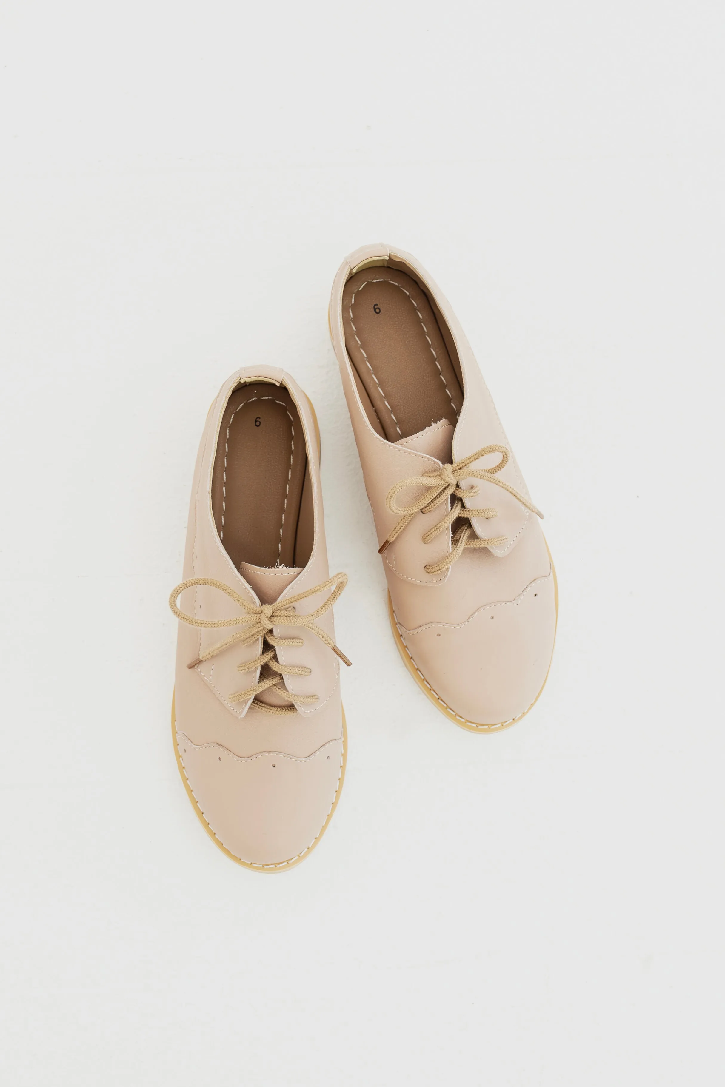 Classic Brogue Shoes: Nude Pink