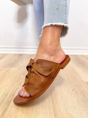 GRAPEVINE TIE SLIDE SANDAL