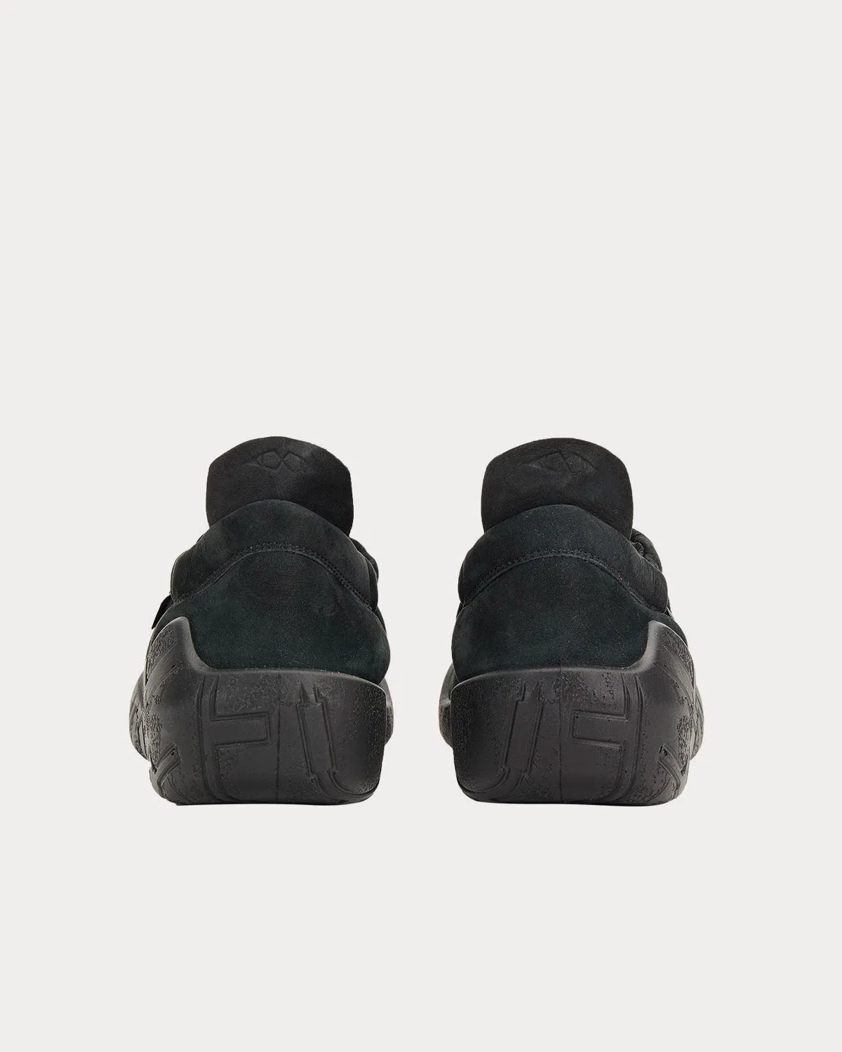 MOC_CHAPTER 1 Black Slip On Sneakers