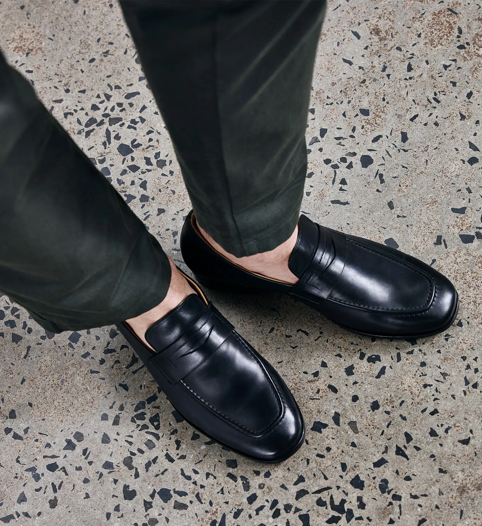 Samarium Black Leather Loafers