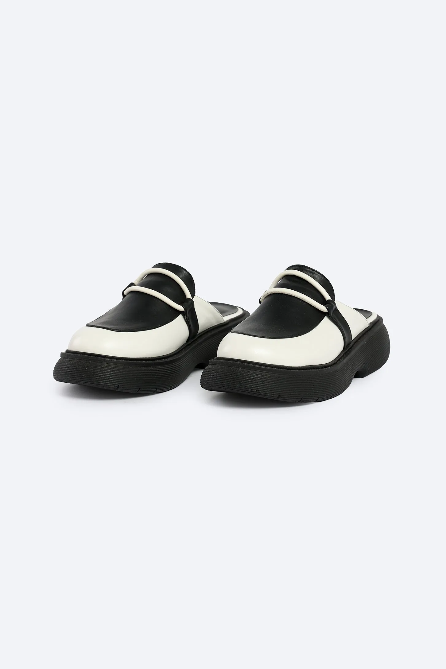 Urban Chunky Clogs - White
