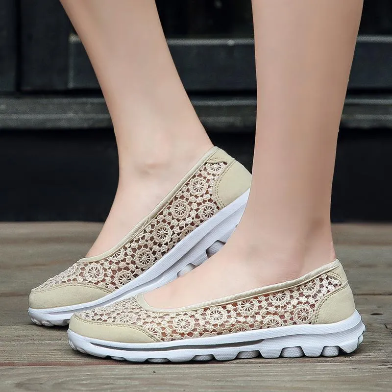 Women Casual Breathable Hollow Lace Flats Shoes